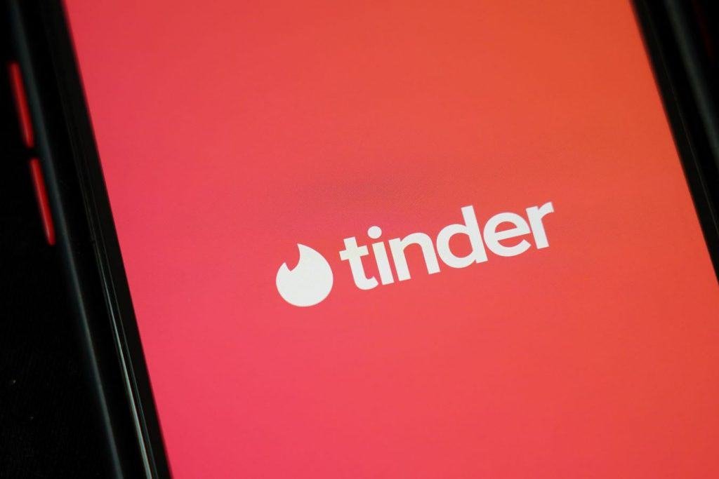 Tinder testa novo recurso de preferência de altura
